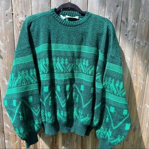 Causal Club Men’s Store sweater
